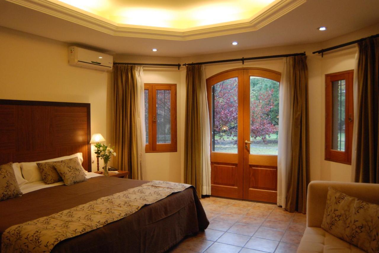 Suter Petit Hotel San Rafael  Zewnętrze zdjęcie